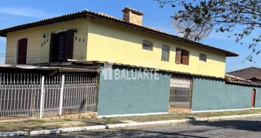 Sobrado a venda em Veleiros