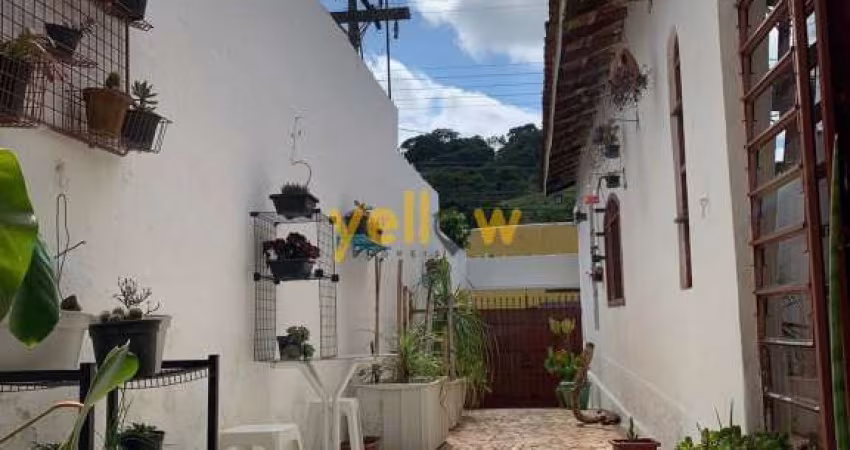 Casa em Vila Guilhermino  -  Santa Isabel