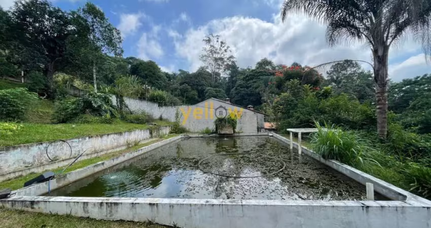 Casa em Condomínio Fechado em Chácaras Vista Alegre  -  Arujá