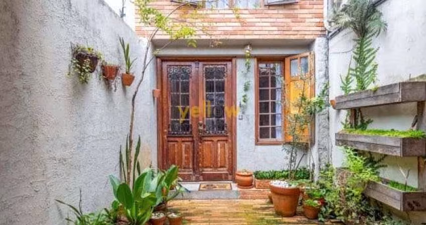 Casa de 130m² em Chácara Santo Antônio, São Paulo - 3 Dormitórios, 2 Banheiros - Venda e Locação por R$1.200.000