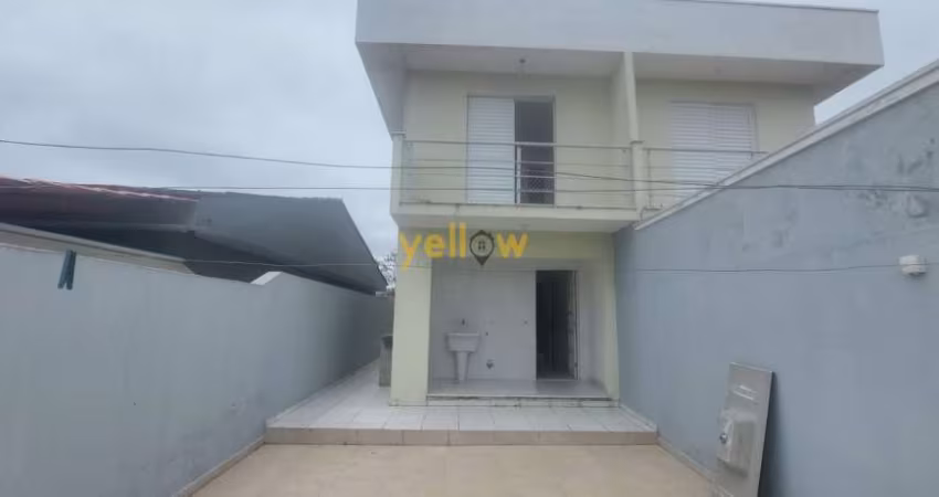 Casa em Bairro de Arujamérica com 170m²  por R$ 680.000