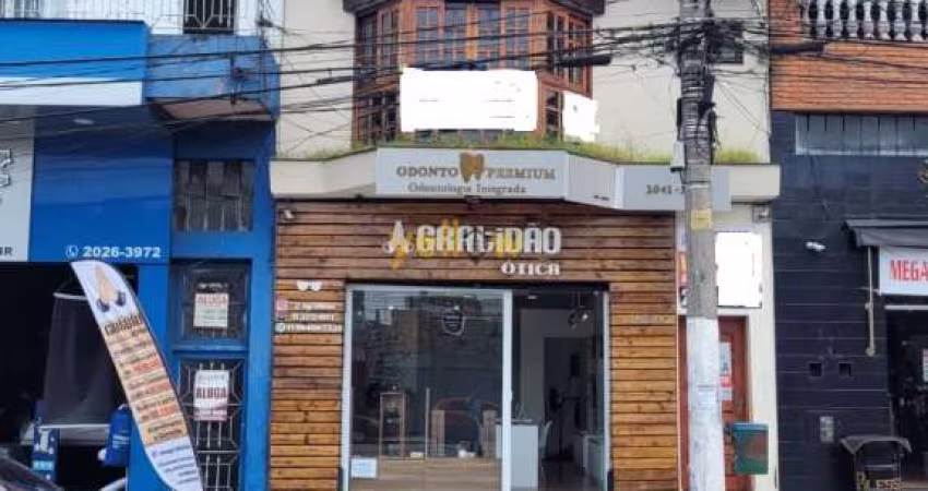 Prédio Comercial em Vila Rio Branco - SP: 251M², 3 Banheiros - Venda por R$ 1,6 Mi e Locação por R$ 5 Mil
