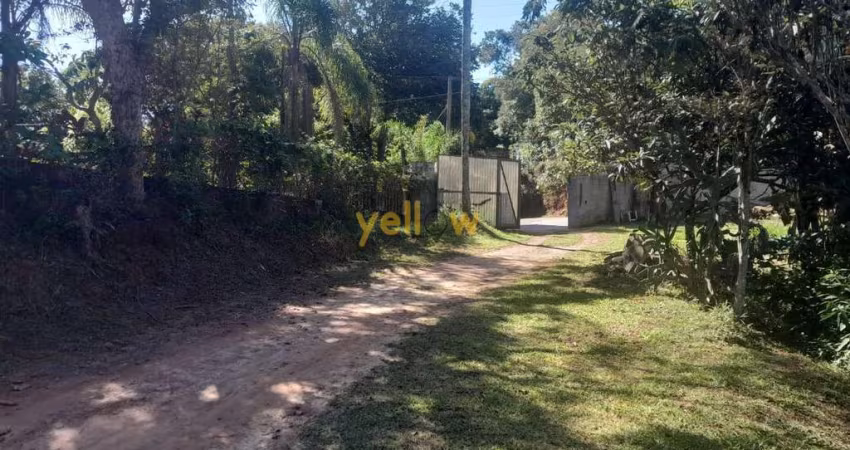 Chácara em Correias - Arujá: 4 dormitórios, 2 banheiros, 2000m² por R$ 450.000