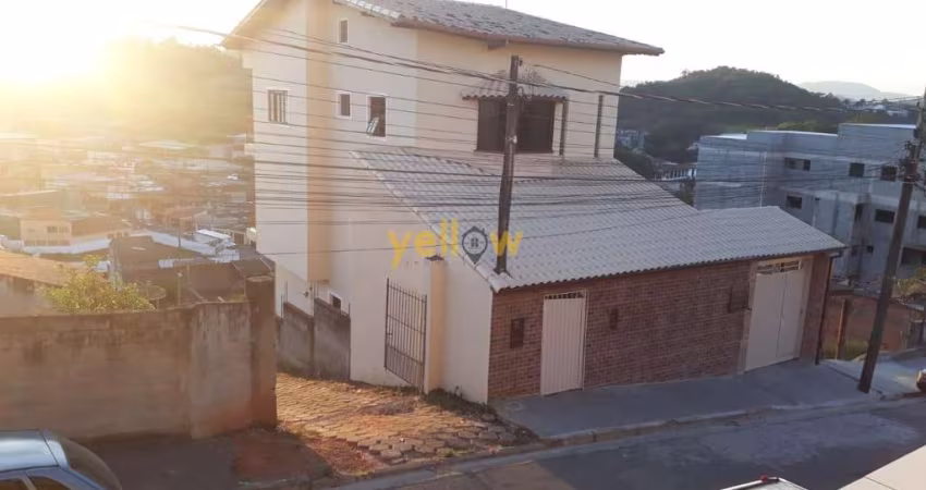 Casa em Jardim Monte Serrat, Santa Isabel: 3 dormitórios, 4 banheiros por R$ 800k - venda
