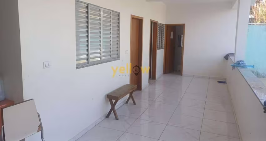 Casa à Venda em Chácara Guanabara - 2 Dorms, 118m² por R$300k