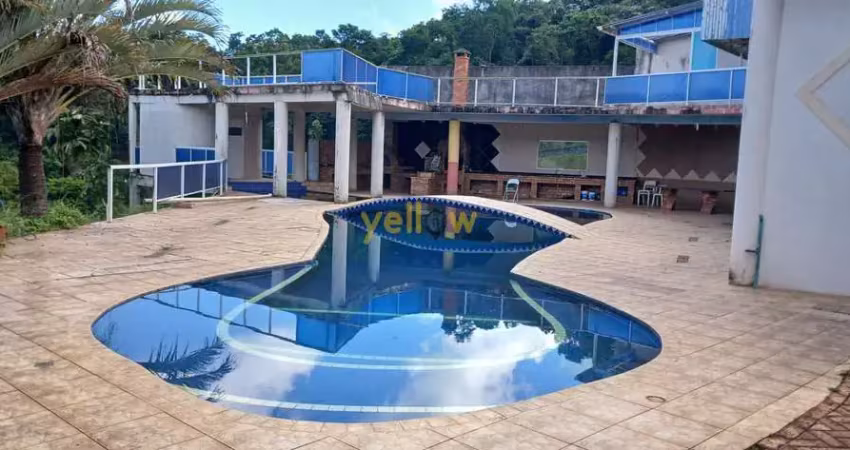 <p>descubra o seu novo lar em estância zélia, santa isabel! este encantador imóvel oferece uma ampla área útil de 700 m², proporcionando espaço de sobra para toda a família. com 4 dormitórios, s