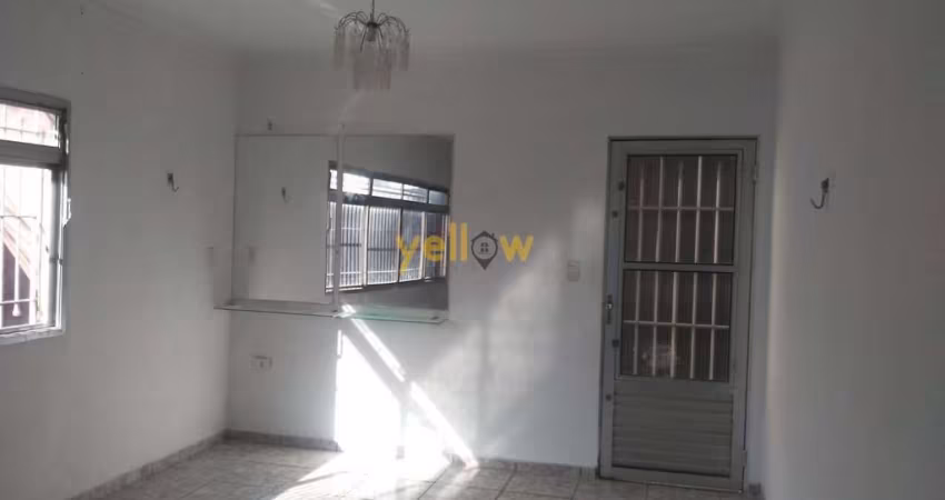 Casa à Venda em Jardim Presidente Dutra - 240m² por R$700 mil