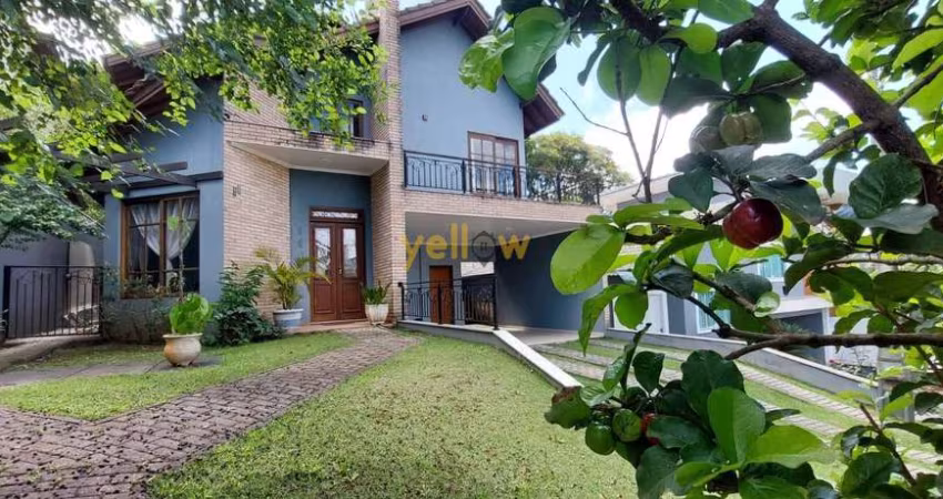 Casa à Venda em Arujá: 3 Dormitórios em Condomínio Fechado