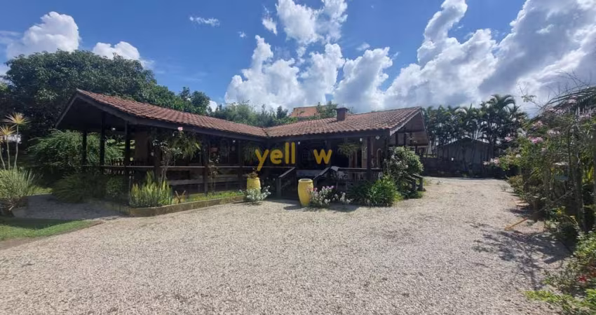 Chacara em Mont Clair  -  Santa Isabel