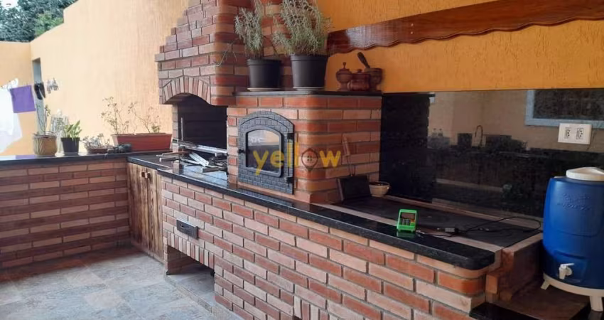 Casa à Venda/Locação em Chácaras Copaco, Arujá - 300m², 3 Suítes