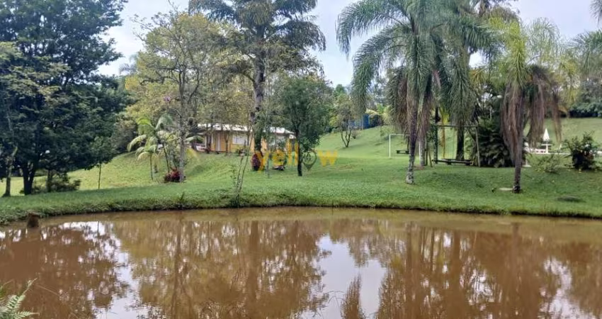 Chácara à Venda em Funil - Santa Isabel: 300m², 2 Dormitórios