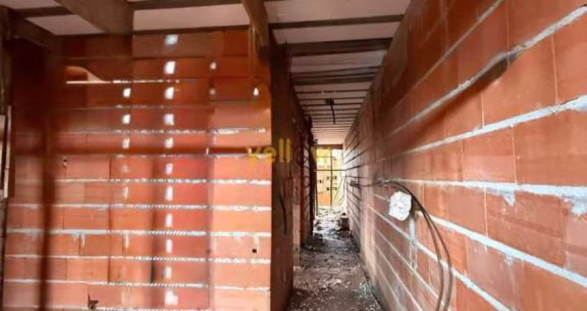 Casa à Venda em Itaquaquecetuba - 3 Dorms e 1 Suíte