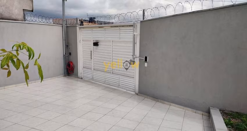 Casa de  77.7m² em  Estância Guatambu, Itaquaquecetuba. 2 suítes, 4 banheiros por R$ 450.000. Oportunidade!