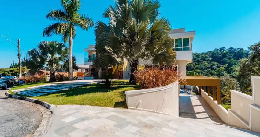 Casa de Luxo à Venda no Condomínio Hills III Arujá – 900m², 5 Suítes