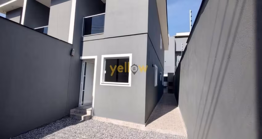 Casa à Venda em Vila Augusta - 2 Suítes, 90m² por R$370 mil