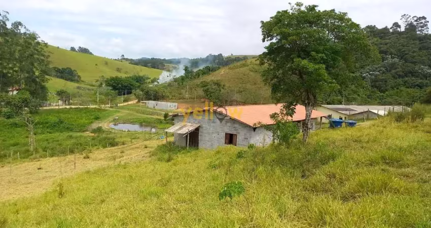 Chácara / sítio com 2 quartos à venda no Pouso Alegre, Santa Isabel 