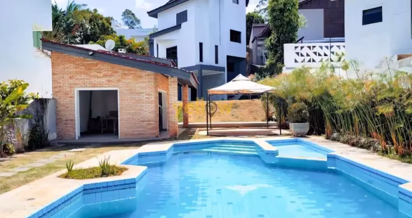 Casa em condomínio fechado no arujá v - 3 suítes, 330m²