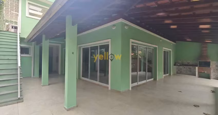 Casa em arujázinho iv: 4 dormitórios e segurança 24h