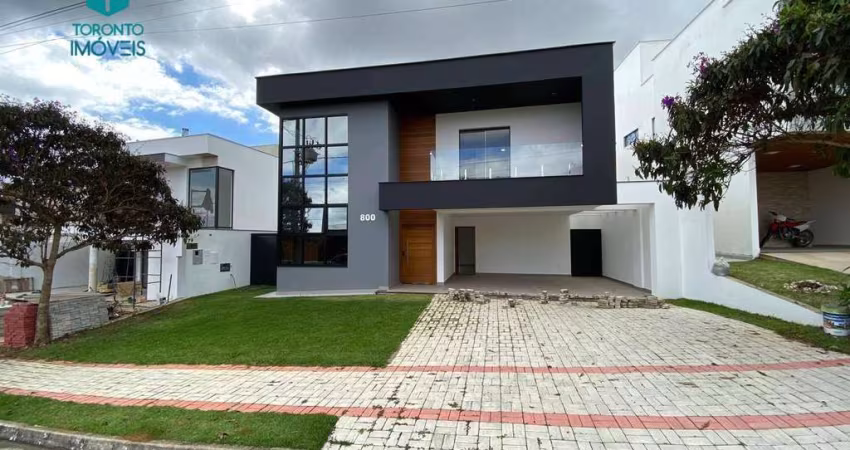 Casa de 290m² com 3 suítes no Condomínio Residencial Alvim