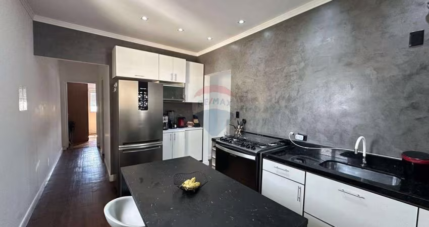 Casa térrea com 2 dormitórios, home office, vaga de garagem em excelente localização!