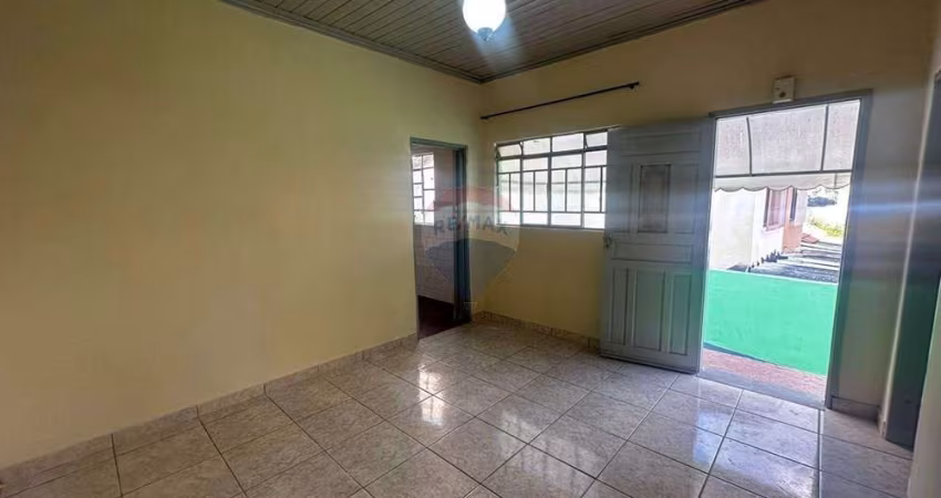 Casa para Locação na Freguesia do Ó - 1 Dormitório com Varanda Ampla e Vaga de Garagem