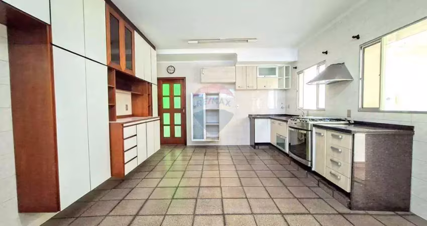 Sobrado à venda com 187 m², 3 dormitórios (1 suíte master), 4 vagas, lareira e corredor lateral, em santana / chora menino - zona norte de são paulo.