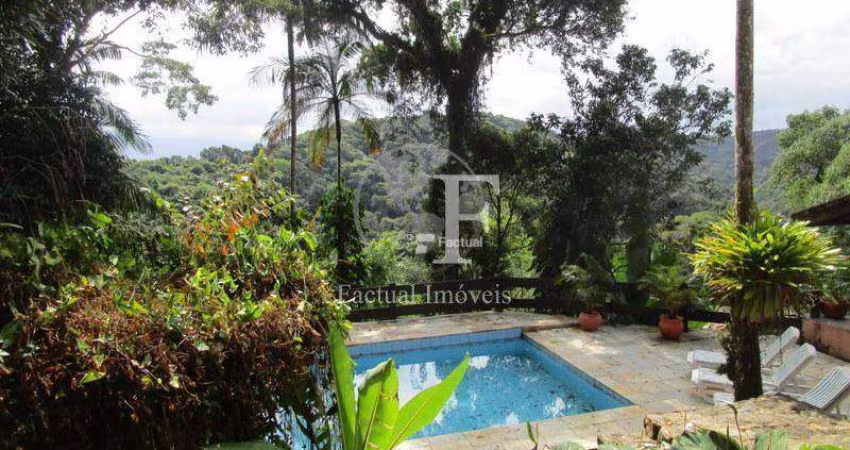 Casa com 5 dormitórios à venda, 500 m² por R$ 5.000.000,00 - São Pedro  - Guarujá/SP