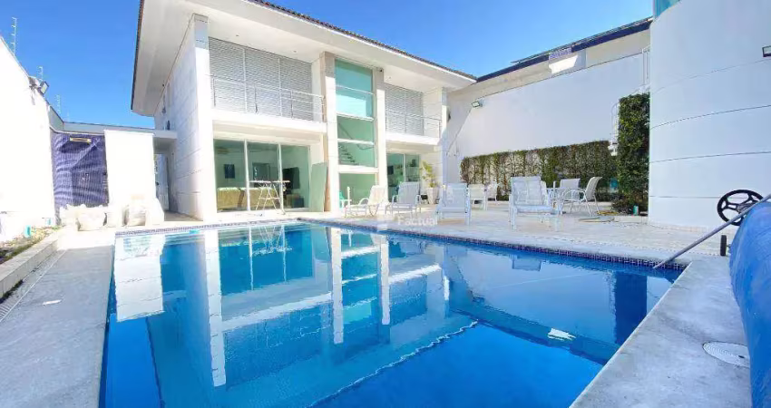 Casa a uma quadra da Praia da Enseada - Guarujá, SP