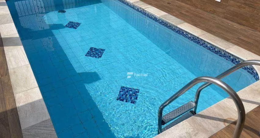Cobertura com 3 dormitórios à venda, 205 m² por R$ 950.000,00 - Enseada - Guarujá/SP