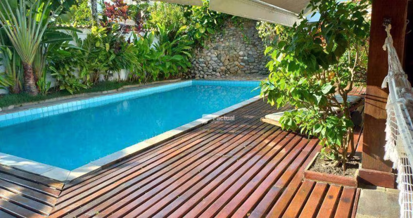 Casa disponível para venda e locação anual - Enseada - Guarujá/SP.