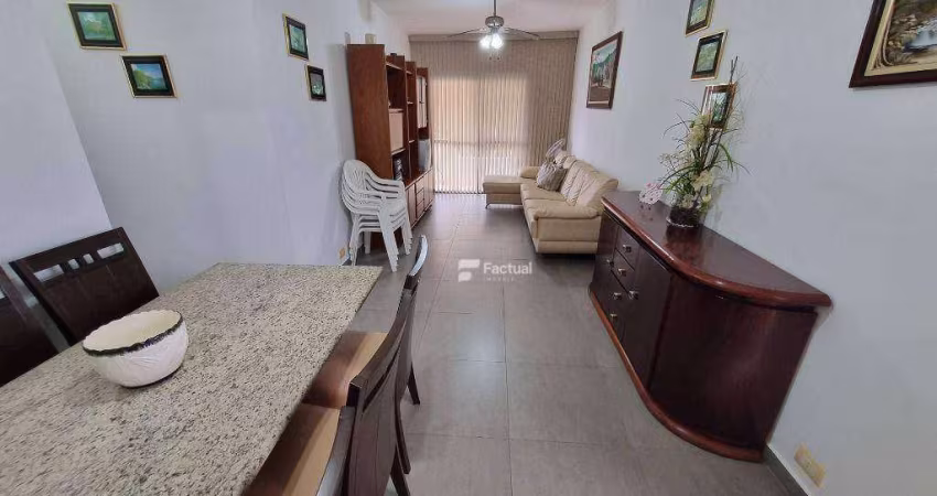 Apartamento à venda na Praia da Enseada, Guarujá / SP.