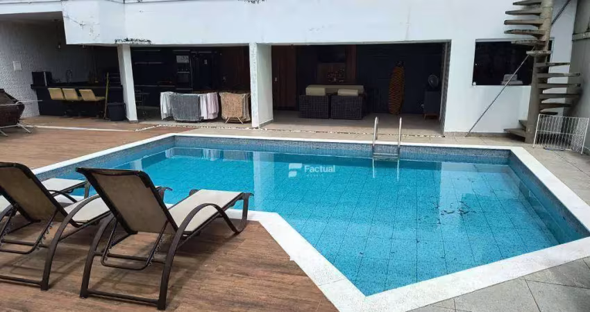 Casa com 5 dormitórios à venda, 300 m² por R$ 2.700.000,00 - Acapulco - Guarujá/SP