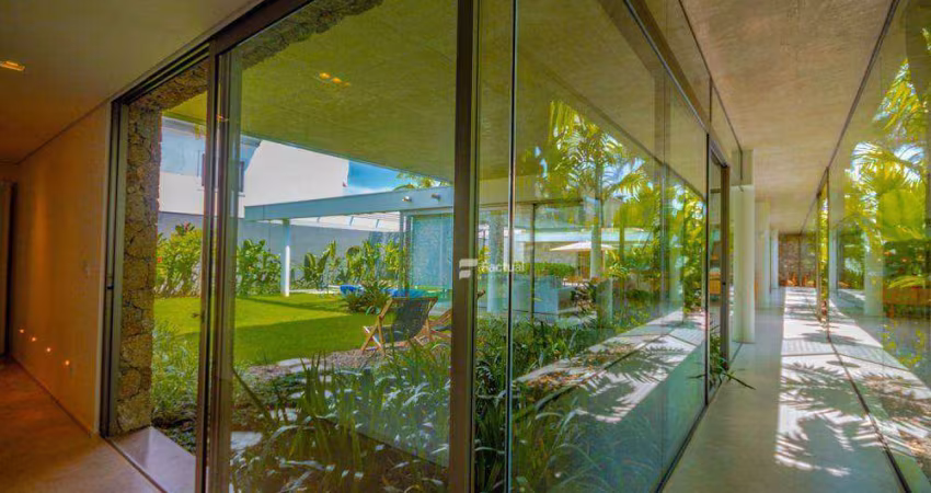 Casa com 8 dormitórios à venda, 700 m² por R$ 15.000.000,00 - Acapulco - Guarujá/SP