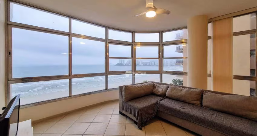 Apartamento à venda, na Praia das Pitangueiras - Guarujá / SP.