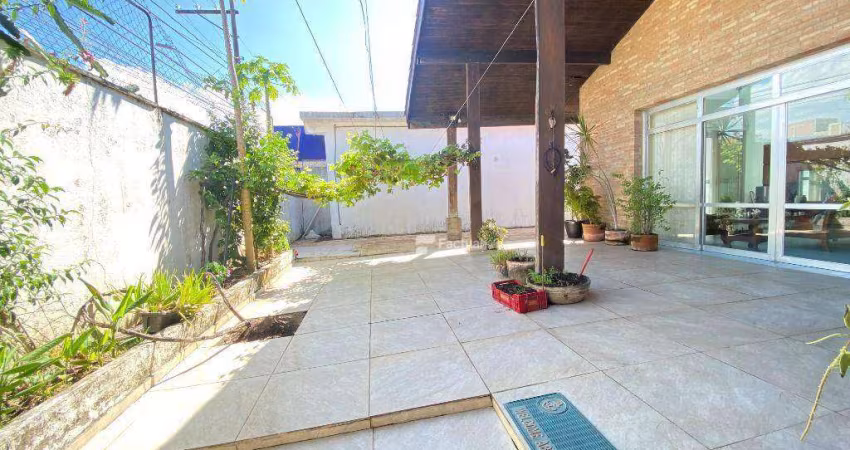 Casa com 3 dormitórios à venda, 500 m² por R$ 680.000,00 - Enseada - Guarujá/SP