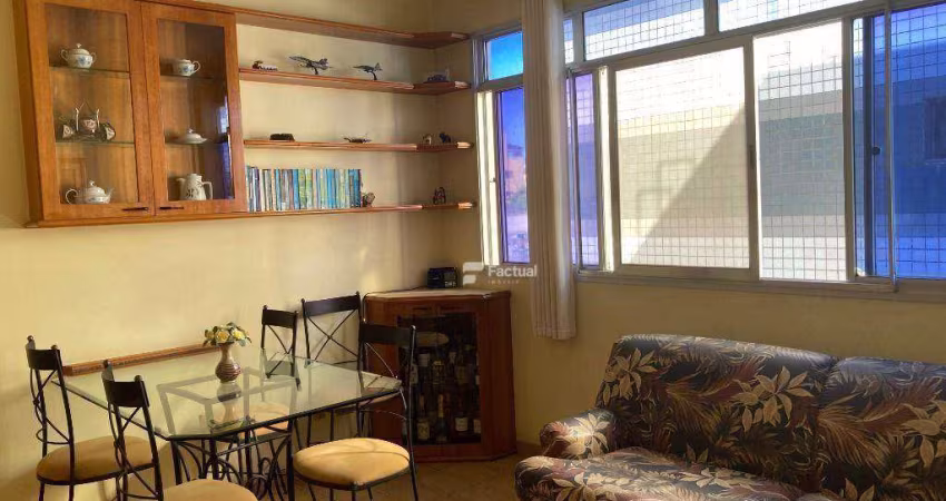 Apartamento com 2 dormitórios à venda, 60 m² por R$ 320.000,00 - Enseada - Guarujá/SP