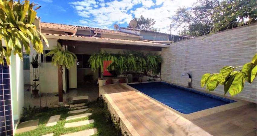 Casa no bairro Lundcea - 03 quartos com suíte e piscina!!