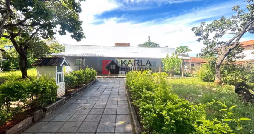 SITIO DE 2000 M² NO COND. VILLA MONTE VERDE