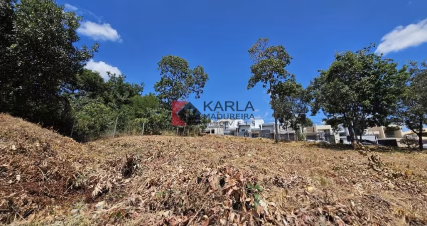 LOTE ZR2 DE 697 M² NO PORTAL DO SOL - 320 MIL!