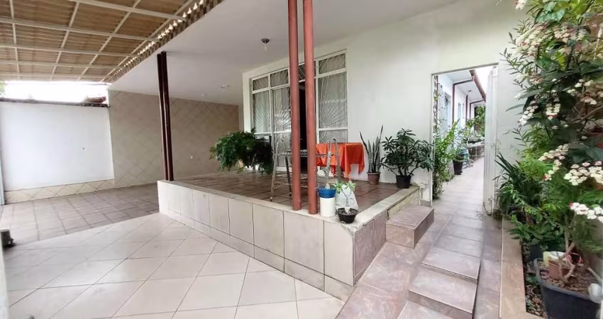 Casa para Venda em Belo Horizonte, Alípio de Melo, 3 dormitórios, 1 suíte, 3 banheiros, 4 vagas