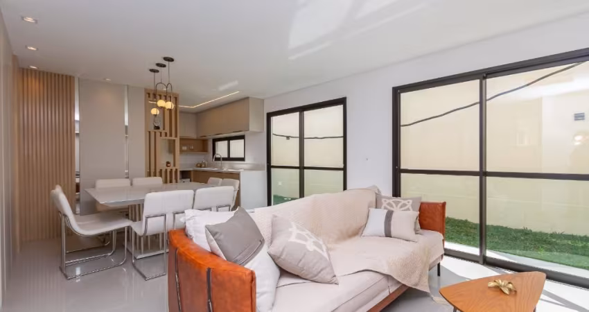 Casa em condomínio com 3 quartos em Santa Felicidade-Curitiba-PR