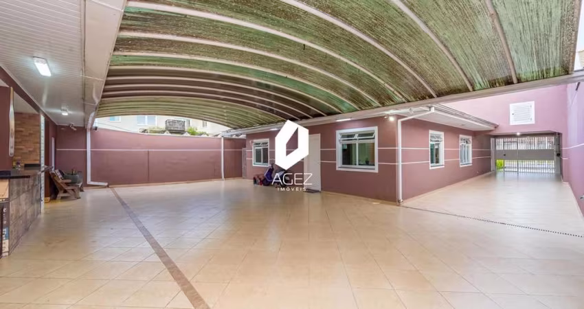 Casa 100% térrea, com 03 quartos 01 suíte e amplo espaço gourmet!