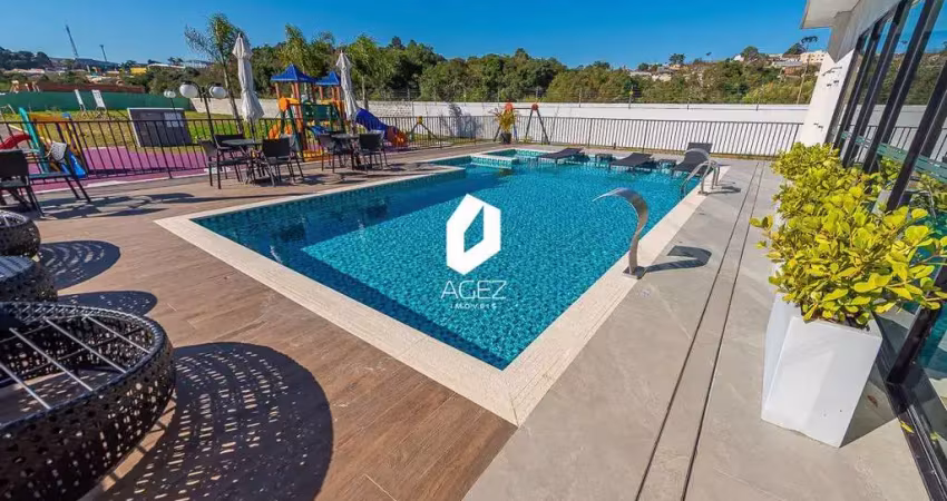 Casa de alto padrão em condomínio fechado, 180m2 com 3 suítes.