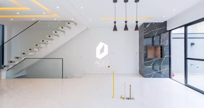 TRIPLEX COM 4 QUARTOS E GARAGEM SUBTERRÂNEA COM 4 VAGAS