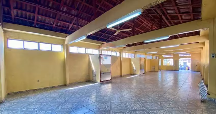Vendo prédio comercial, 301,86 m², 2 andares, no são raimundo em manaus!