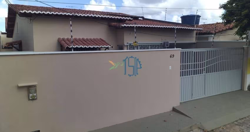 Casa à venda no bairro Nova Parnamirim - Parnamirim/RN / Casa em Nova Parnamirim / imóvel em nova Parnamirim /