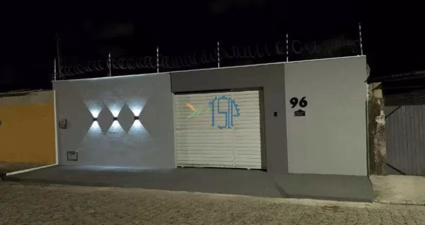 Casa Padrão / Casa padrão na zona norte de Natal / Casa em rua pública / Casa no bairro parque dos coqueiros
