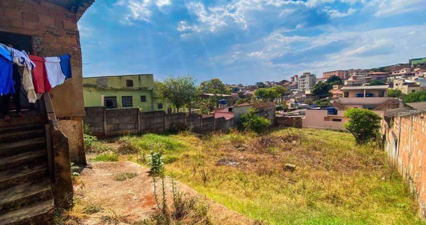 Casa à venda, 3 quartos, Flávio Marques Lisboa - Belo Horizonte/MG