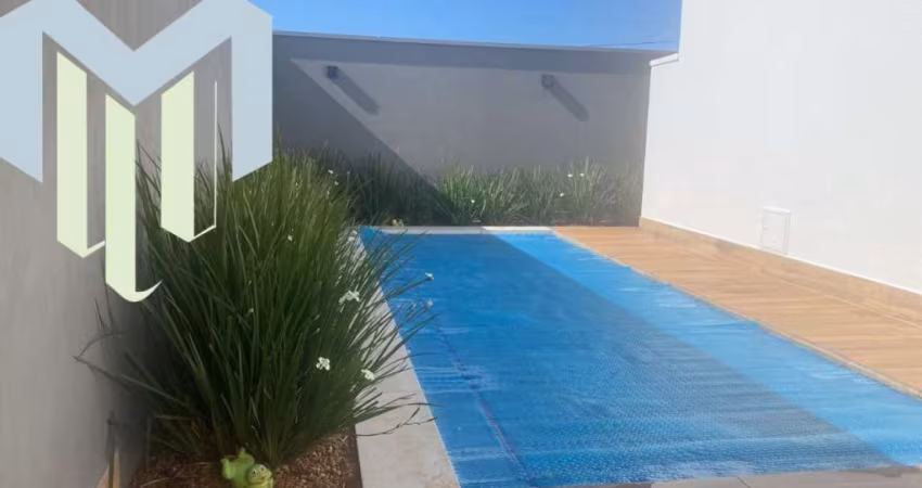 Casa à venda condomínio Damha Marília com 03 suítes ,piscina aquecida, rica em planejados.