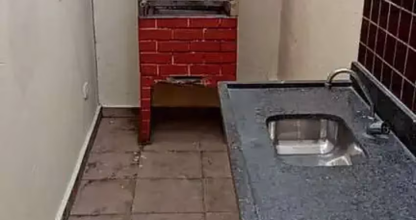 Sobrado para Venda em Santos, Marapé, 3 dormitórios, 1 banheiro, 1 vaga